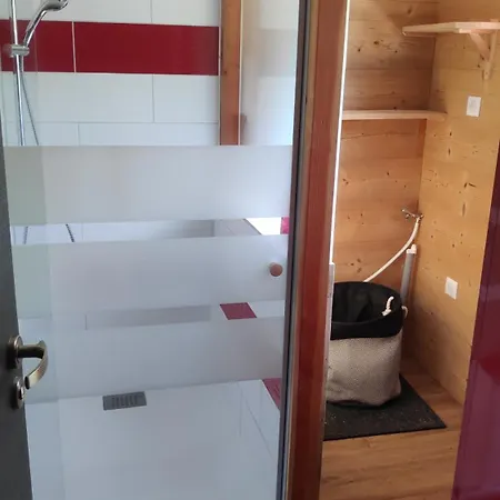 Avec Vue Sur La Vallee Chalé *